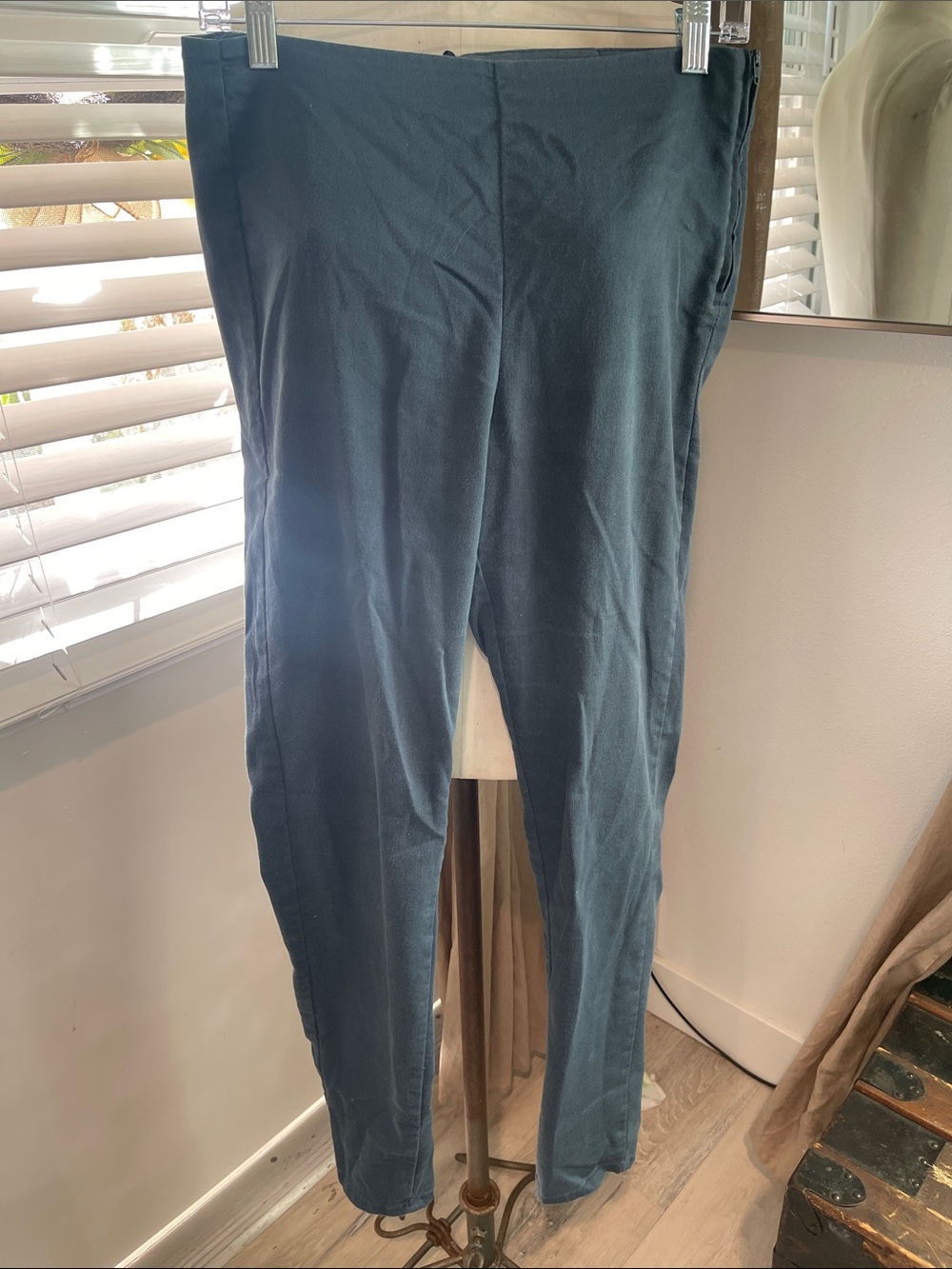 H&M women’s pencil pants in dark dusty blue